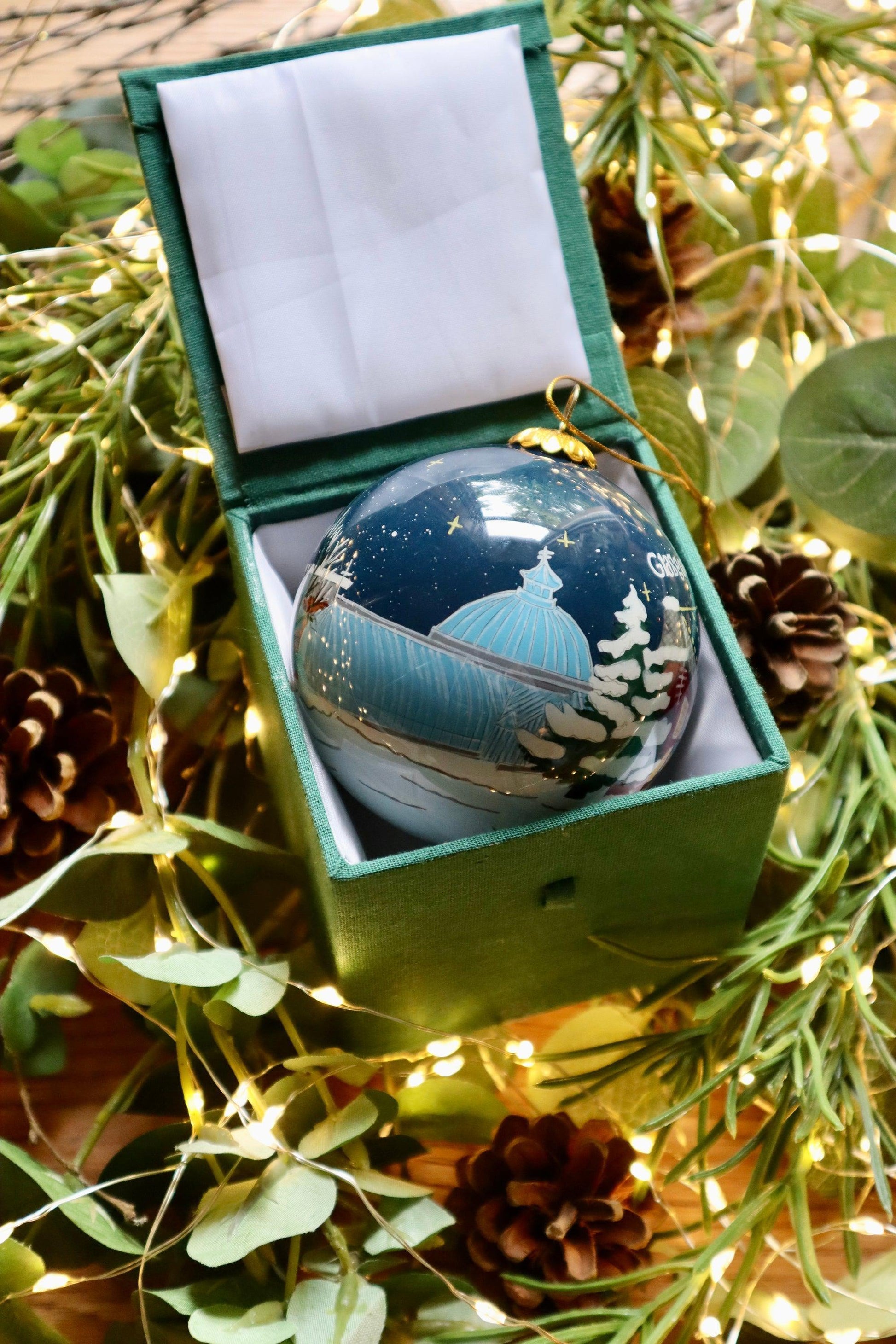 Hand-painted Glasgows West End Scottish Christmas Decoration Bauble in velvet box featuring snowy night scene